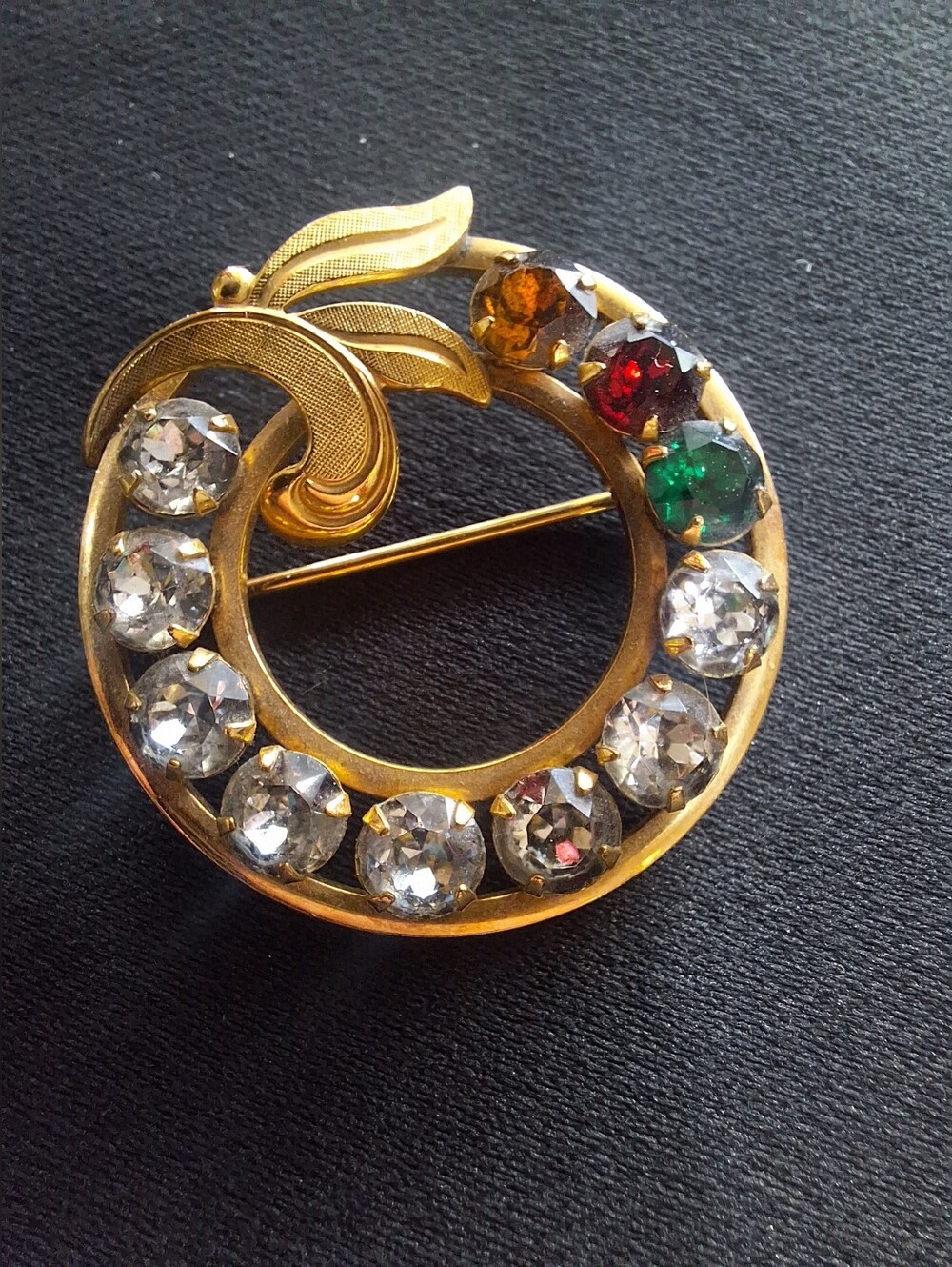 Van Dell 1/20 12K Gold Filled Rhinestone Wreath Brooch Pin Mid Centry
